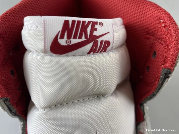Kick Theory (2017) Retro Air 1 Red 555088-103 Metallic Jordan 0818